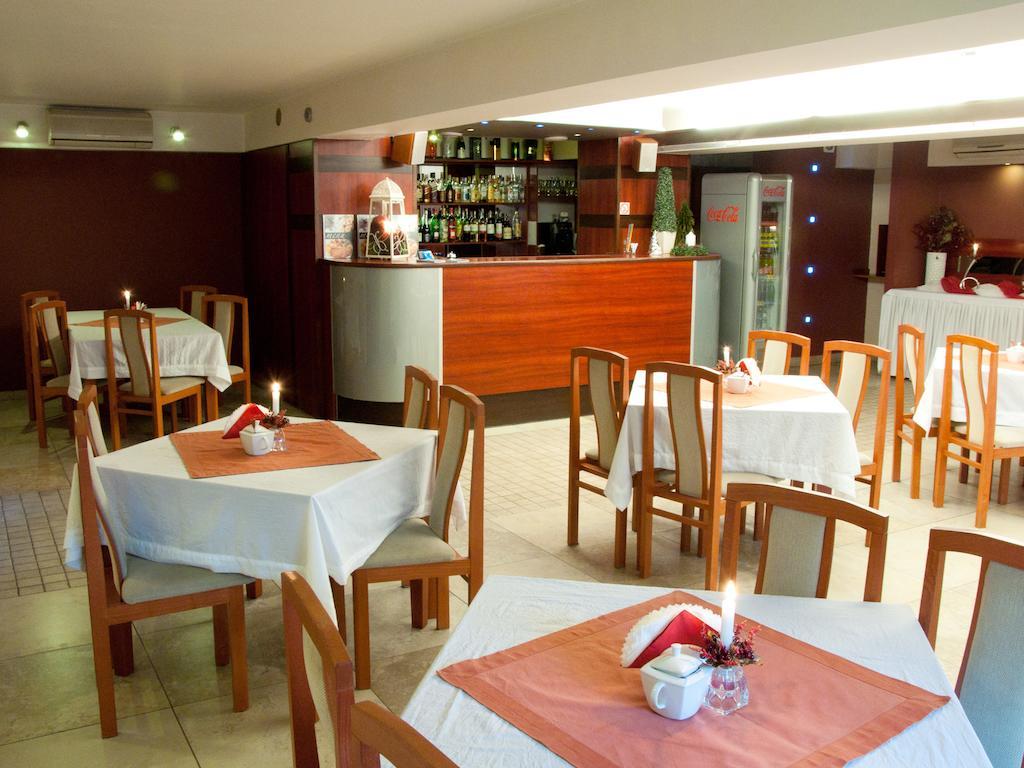 Hotel Zagiel Niewiesze Luaran gambar