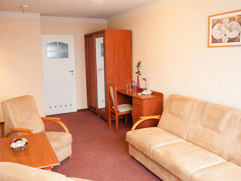 Hotel Zagiel Niewiesze Luaran gambar